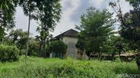 Misteri_Perumahan_Elite_Karyawan_Kereta_Api_Sepi_Mencekam_dan_Terbengkalai