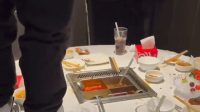 Aksi_Tak_Terpuji_Remaja_Kencing_di_Hotpot_Viral_hotpot_viral_makanan