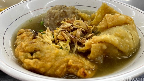 Batagor Kuah Mi Kocok Bandung: Sensasi Kuliner Tak Terlupakan