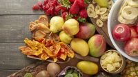 Buah_Kering_vs_Segar_Nutrisi_Mana_yang_Lebih_Unggul_5_Fakta