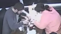 CCTV_Rekam_Pasangan_Nekat_Rambut_di_Makanan_Demi_Makan_Gratis