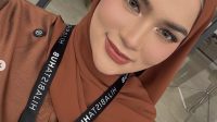 Davina_Karamoy_Makan_Mewah_Intip_Momen_Lezatnya_di_Resto_Eksklusif