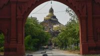 Gempa_Dahsyat_Myanmar_Pagoda_Abad_XI_Runtuh_Ribuan_Rusak