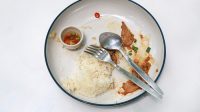 Hukum_Islam_tentang_sisa_makanan_Atasi_pemborosan_raih_keberkahan