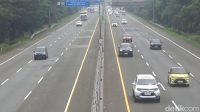 Jelang_Lebaran_2025_66_Ribu_Kendaraan_Padati_Tol_Cipali