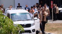 Jokowi_Esemka_dan_Gugatan_Kisah_Mobil_Nasional_yang_Menggoda