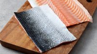 Kulit_Salmon_Rahasia_Gurih_Nutrisi_Melimpah__Manfaat_Kesehatan