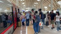 Lebaran_2024_Stasiun_Whoosh_Padat_Ribuan_Penumpang_Membanjiri