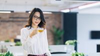 Racun_di_Teh_Kantor_Rekan_Kerja_Dibunuh_Berbulan-bulan