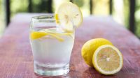 Rahasia_Sehat_Manfaat_Air_Lemon__Cara_Konsumsi_Aman_Sehari-hari
