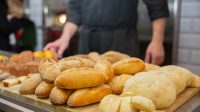 Ramai_Turis_Singapura_Borong_Roti_Lokal_Malaysia_Reaksi_Publik