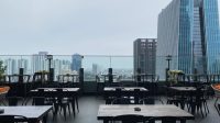 Rasakan_Korean_Chicken_Curry_Panorama_Kota_dari_Lantai_17