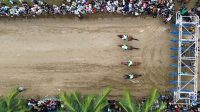 Saksikan_Pacuan_Kuda_Tradisional_Meriahkan_Lebaran_Padang_Pariaman