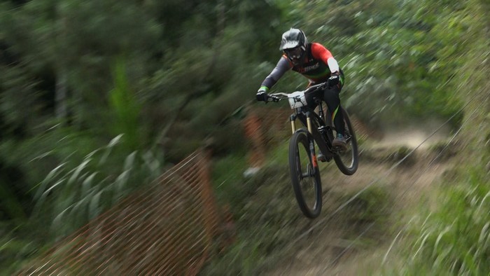 Siap! Indonesian Downhill 2025: Petualangan Mei Menantang Batas