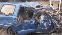Tragedi_Mengerikan_Tabrakan_Bus_vs_Panther_Seluruh_Penumpang_Tewas