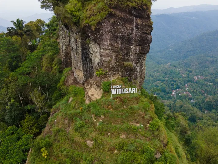 15 Geopark Nasional Jogja: Wisata Alam Spektakuler Menanti Anda