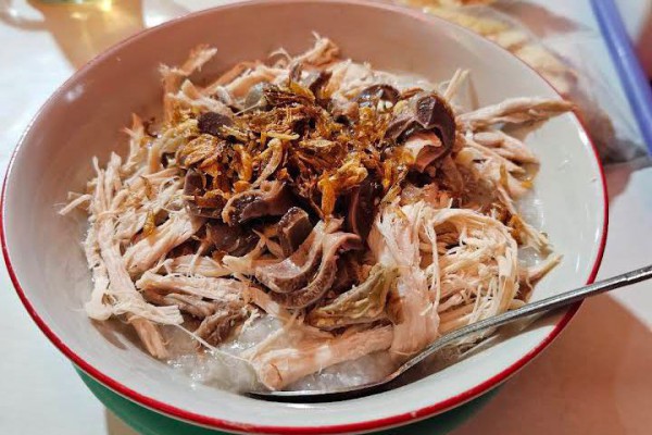 5 Bubur Ayam Legendaris Bandung: Rasa Otentik, Bikin Nagih!