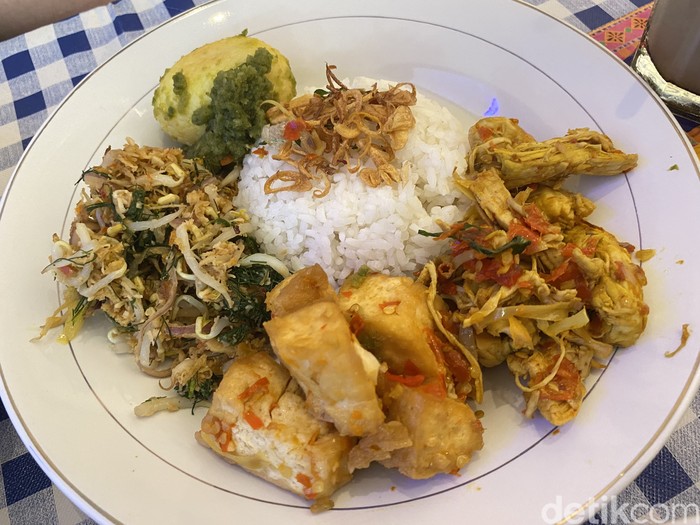 5 Warteg Kalcer Jakarta: Surga Nasi Rames Lauk Lezat