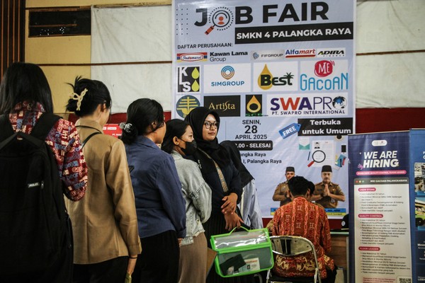 7,28 Juta Pengangguran Muda? Data BPS Mengejutkan!