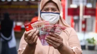 Bansos BPNT PKH April 2025 Cair? Cek Nominal & Statusmu! Bansos BPNT PKH April 2025 Cair? Cek Nominal & Statusmu!