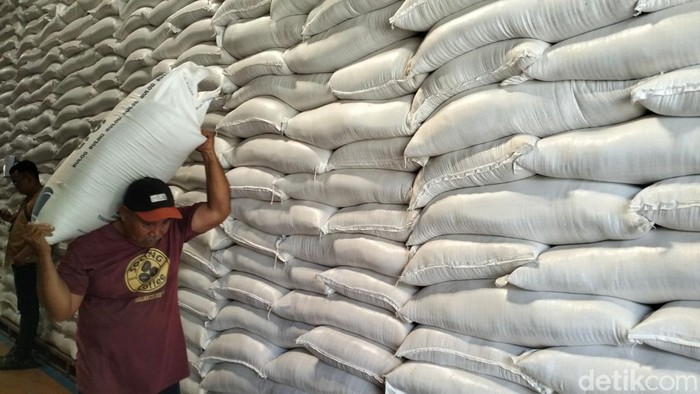 Bulog Amankan Stok Beras Nasional, Sewa Gudang TNI-BUMN
