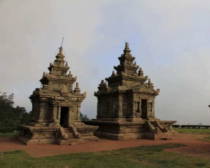 Candi Gedong Songo: Petualangan Sejarah & Alam di 1200 Mdpl