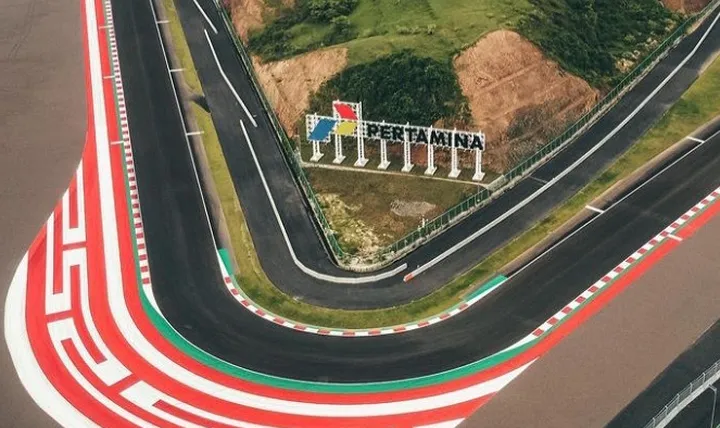 Crash Beruntun MotoGP Mandalika 2024: Marquez Terancam?
