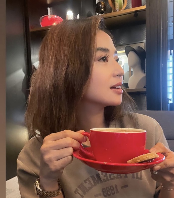Dewi Persik Kulineran: Sensasi Bagel Hingga Durian Menggoda