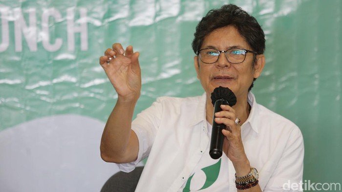 Dr. Boyke Ungkap Penyebab Penyimpangan Seksual di Grup FB