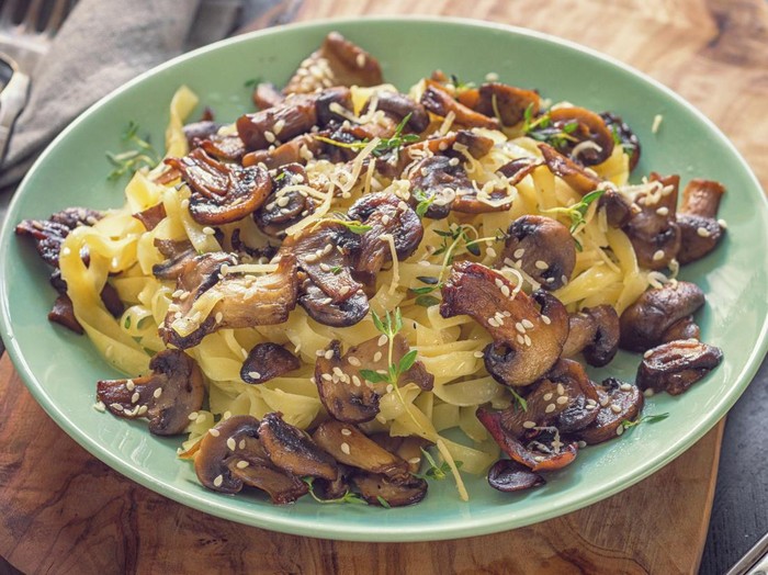 Fettuccine Jamur Creamy: Resep Malam Lezat, Mudah, & Cepat