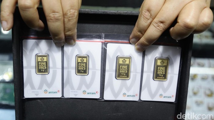Harga Emas Anjlok Tajam! Cek Update Harga Terbaru Hari Ini