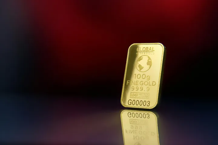 Harga Emas Turun: Waktu Ideal Tabung Emas di Pegadaian?