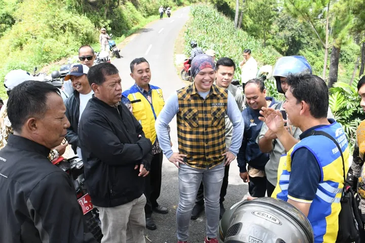 Jalan Rusak Majalengka-Lemahsugih? Bupati Tinjau Langsung, Solusi Segera?