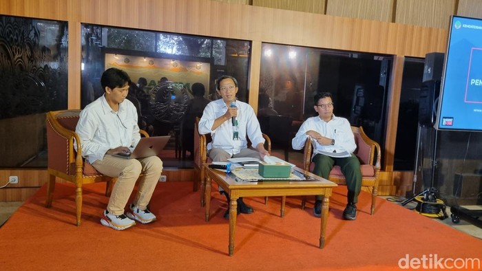Kemenhut Bongkar Praktik Ilegal: 10 Kasus Pembalakan & Satwa Liar