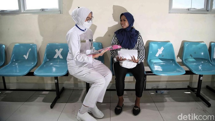 Kisah Inspiratif Bidan: Pahlawan Kesehatan di Hari Bidan Sedunia