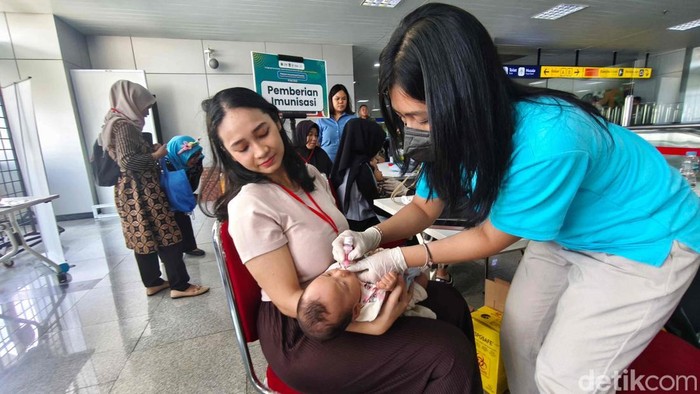 LRT Jakarta: Rayakan Pekan Imunisasi Dunia, Lindungi Keluarga Kita