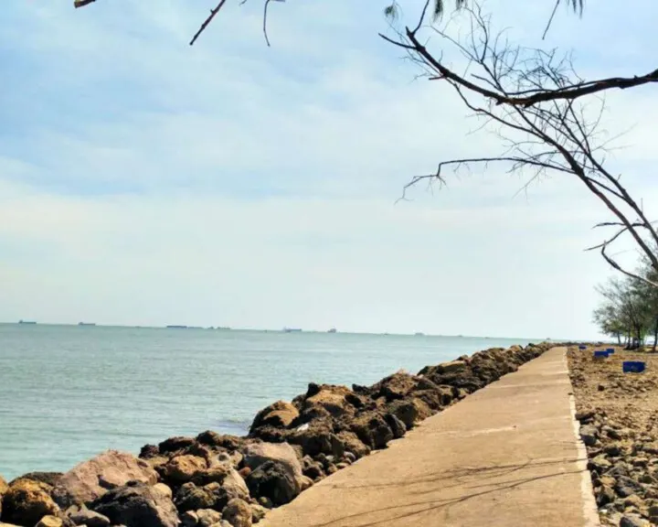 Liburan Lebaran 2025: Jelajahi Surga Air Semarang, Pantai Hingga Waduk