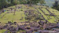Misteri Pemugaran Gunung Padang: Pemerintah Pilih Jalan Hati-hati? Misteri Pemugaran Gunung Padang: Pemerintah Pilih Jalan Hati-hati?