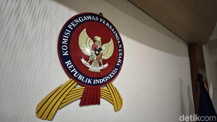 Pelonggaran TKDN: Ancaman Produk Lokal Kalah Saing? KPPU Waspada!
