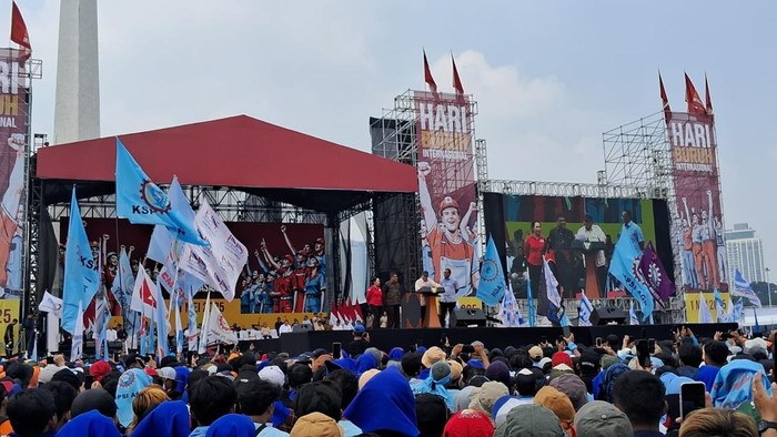Prabowo May Day: Reaksi Buruh Mengejutkan, Simak Selengkapnya!