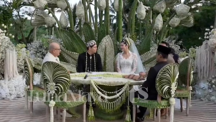 Rahasia Biaya Hotel Nikah Luna Maya Terungkap! Cek Sekarang