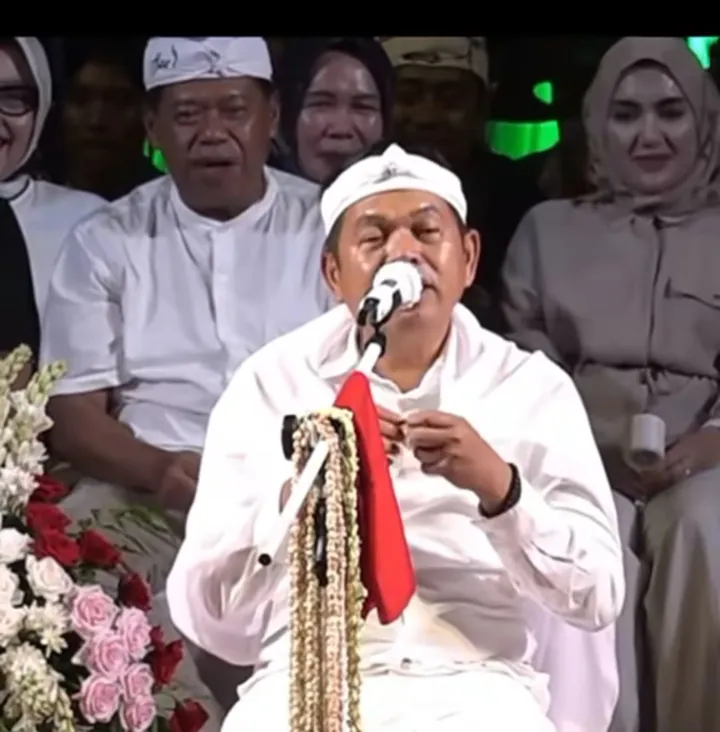 Rahasia Bunga Melati: Dedi Mulyadi & Pidato Majalengka
