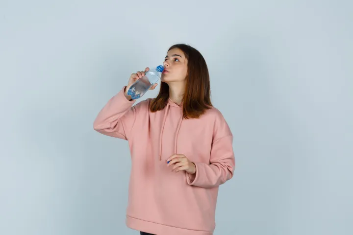 Rahasia Minum Air Putih: Cegah Gagal Ginjal, Bisnis Sehat
