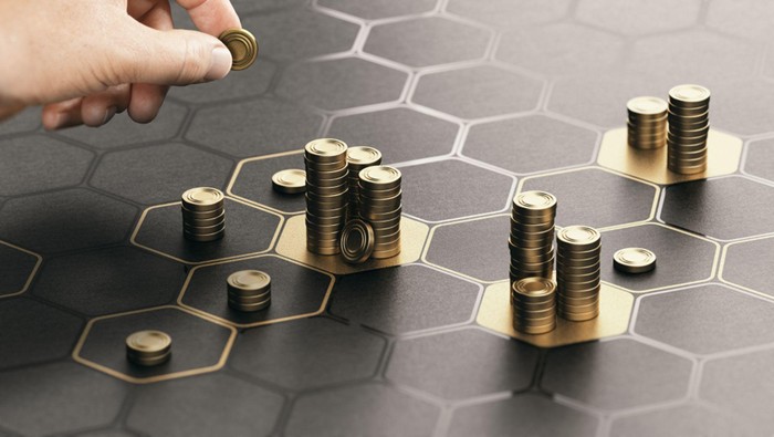 Relaksasi TKDN: Kritik Pedas, Investor Waspada Risiko Perubahan