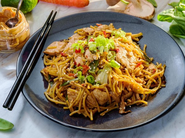 Resep Mie Ayam Pedas Gurih: 3 Varian Mulur Lezat
