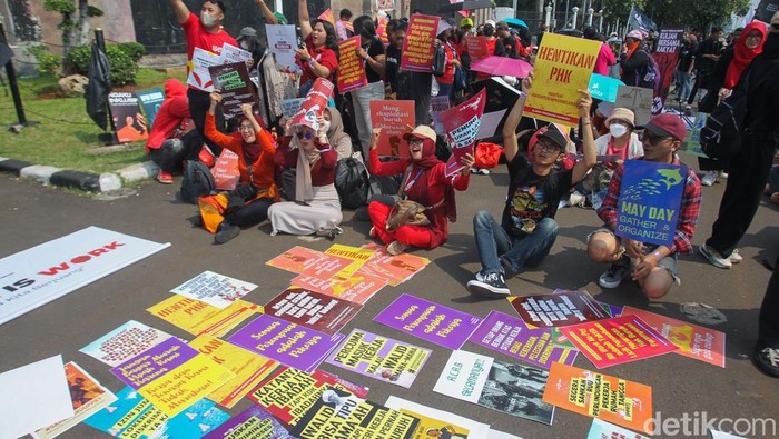 Ribuan Massa Demo DPR: Tolak Solusi Pemerintah yang Palsu