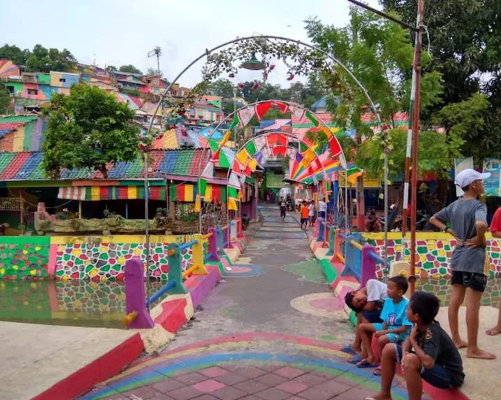 Transformasi Kampung Pelangi Semarang: Destinasi Wisata Instagramable