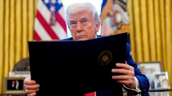 Trump Potong Dana NPR-PBS: Reaksi Publik Mengejutkan