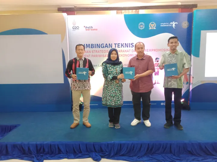 UMKM & Wisata Lamongan: Kolaborasi Debby Kurniawan & Kemenparekraf Sukses?