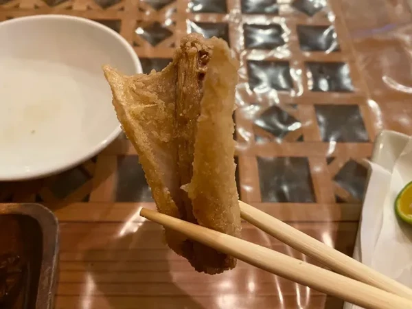 Ular Berbisa Jepang: Gorengan Mewah Harga Selangit?